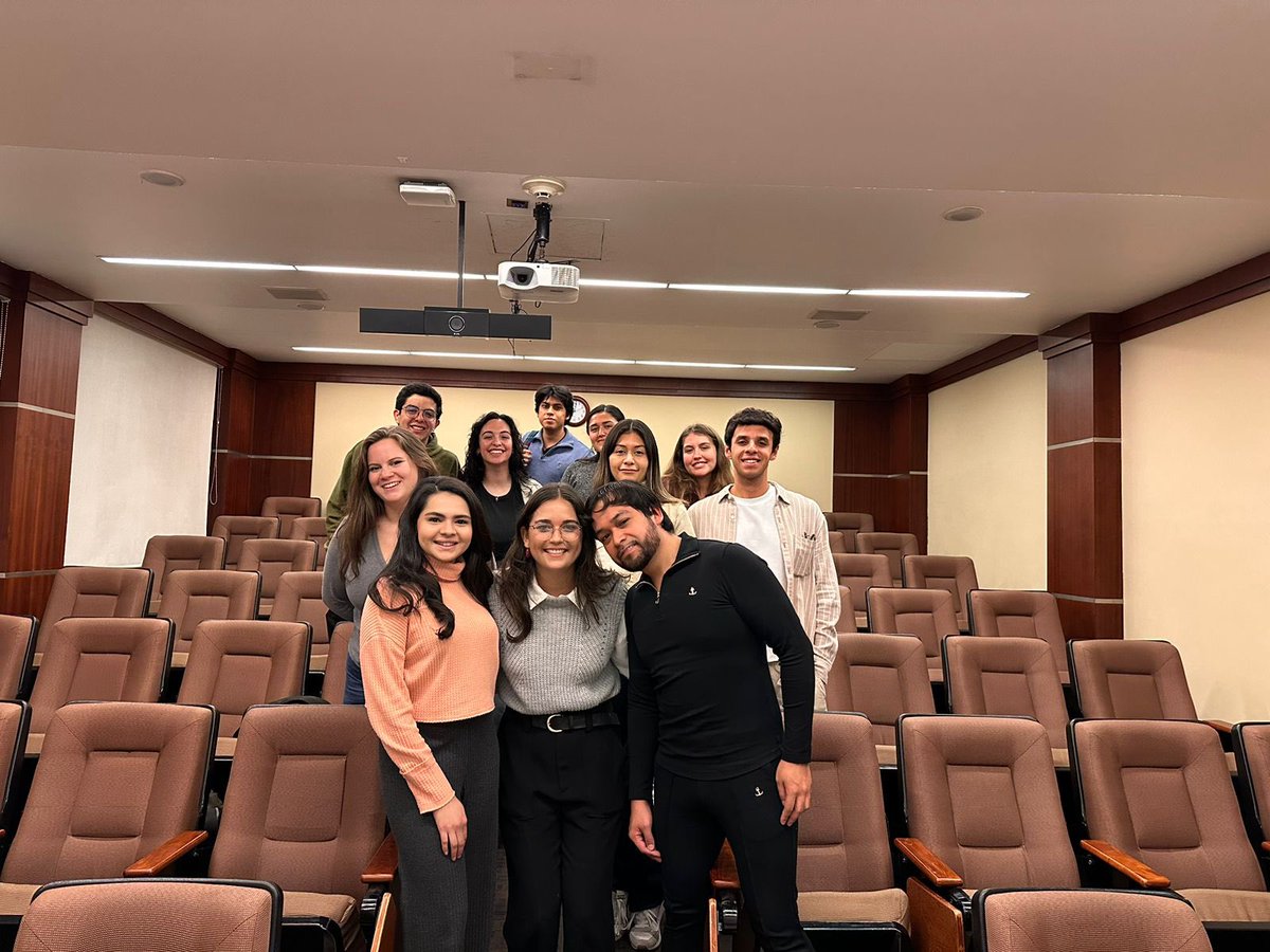 Agradezco la invitación de <a href="/DiegoFloresJ/">Diego Flores</a> a impartir una clase dentro de su materia “Relaciones Internacionales y nuevas tecnologías” en el <a href="/ITAM_mx/">ITAM</a> fue un gusto compartir mis reflexiones y experiencias con los futuros internacionalistas 🤩🌎