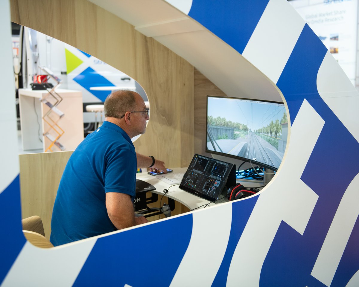 EuMoExpo's tweet image. It’s a dream come true: now you too can be a driver! 🤩

At #EuMo2024, explore our Virtual Zone. 🥽

Midway between reality &amp;amp; #VR, this brand new space invites you to test your driving skills on bus, tram, train &amp;amp; metro #simulators.

Come &amp;amp; join us in Hall 2 📍