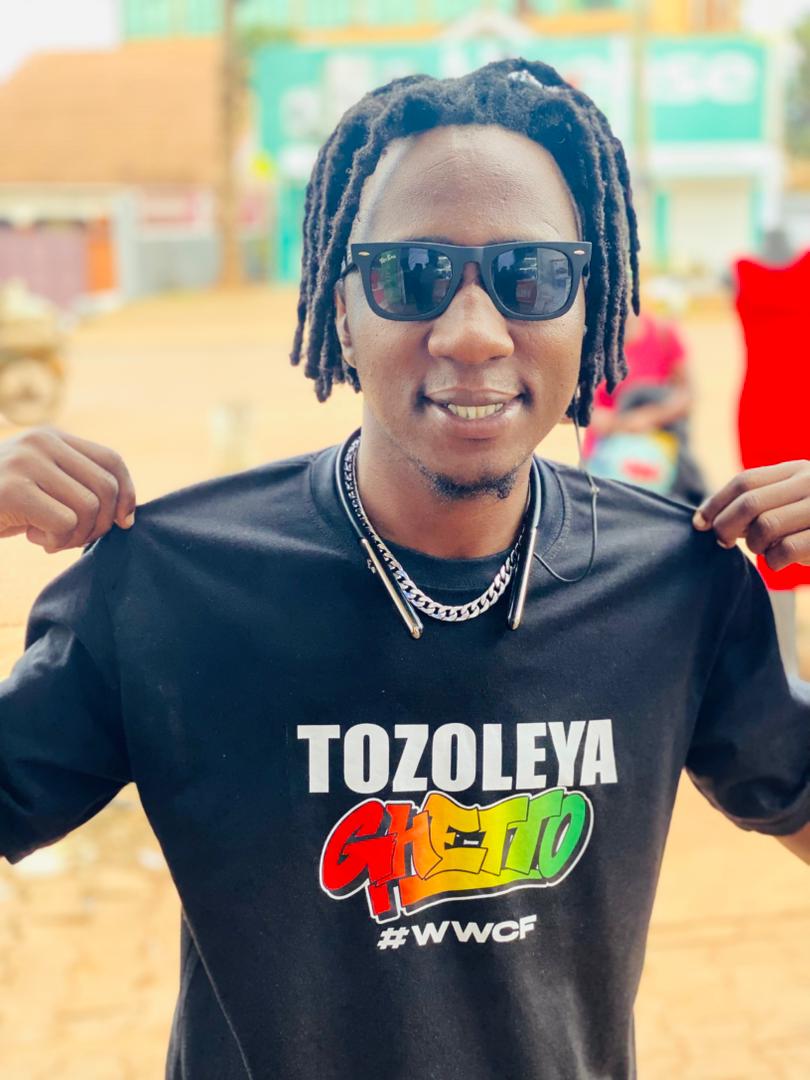 swaggziki's tweet image. Everybody inna di ghetto is ah superstar
#TOZOLEYA_GHETTO
#WWCF