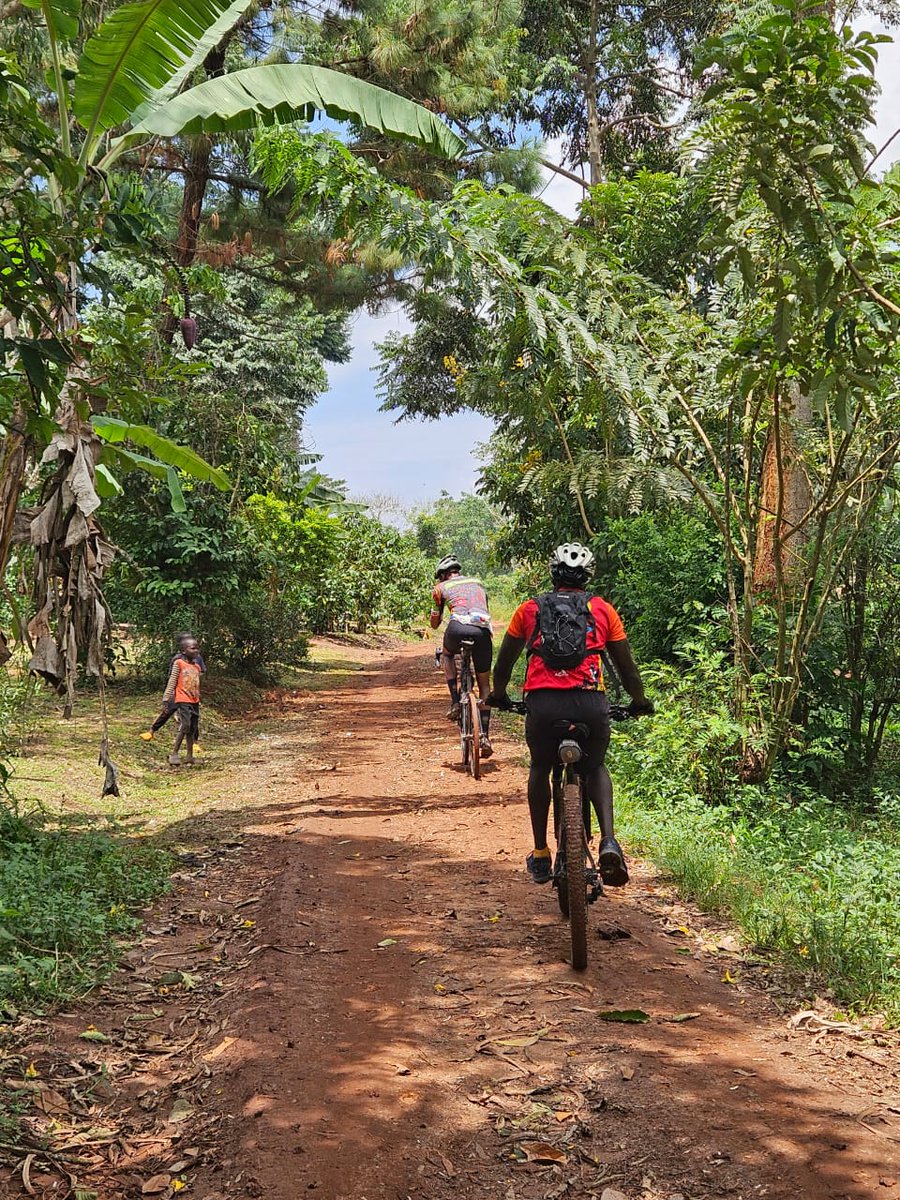 karatungatours's tweet photo. Applause for yourself! 👏👏

The Spirit Of Karamoja event in Kampala is a wrap. Next stop: #TourofKaramoja Cycling Adventure 24 Oct - 4 Nov 2024! 

#discoverkaramoja 
#warriornomadtrail
#exploreuganda https://t.co/wWNWXNKVZk