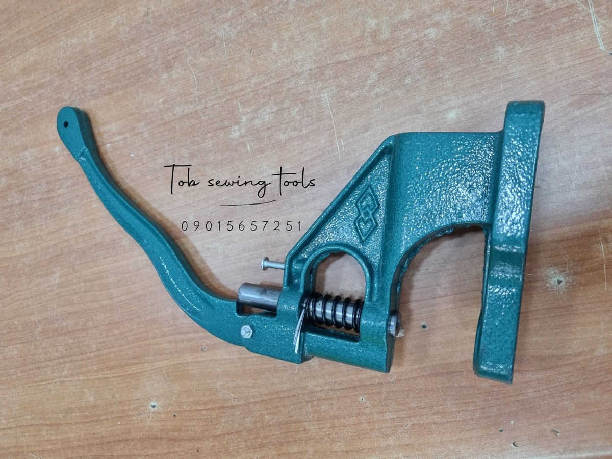 TobSewingTools's tweet photo. Rivet machine is a very important tool for every designer, it is a muitlpurpose machine used for eyelet, pearl bead, etc #sewingtools #fashiondesigner https://t.co/e8tfnY85rz