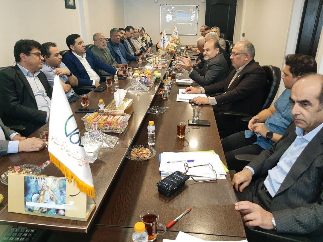 امروز دوم مهرماه ۱۴۰۳ مجمع عمومی عادی انجمن شرکت های #حفاری و خدمات فنی #نفت و #گاز  کشور با حضور مدیران عامل،نمایندگان محترم شرکت ها و نماینده محترم #اتاق_بازرگانی_ایران بمنظور ارایه گزارش عملکرد سالیانه و صورت های مالی و انتخاب اعضای جدید هیات مدیره و بازرس قانونی انجمن تشکیل و