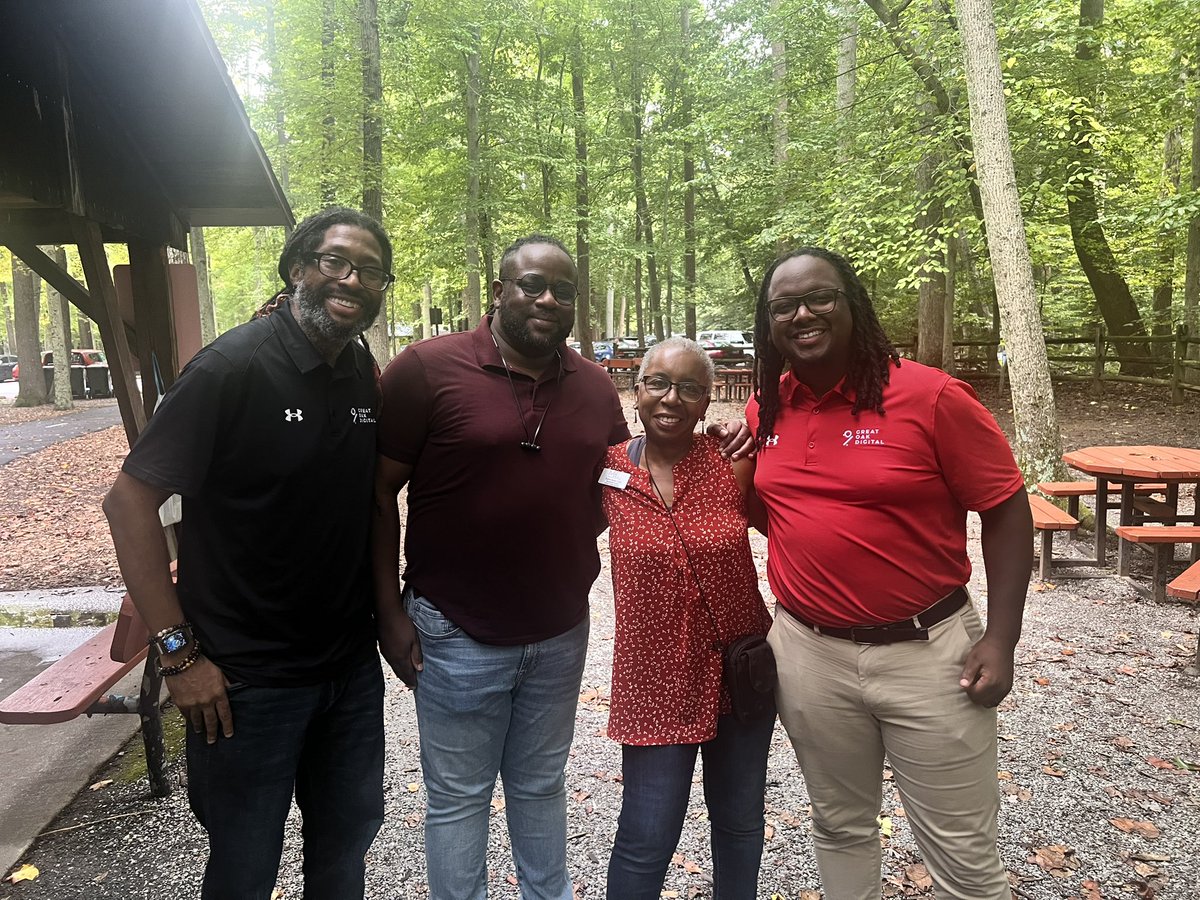 GreatOakDigital's tweet photo. Yesterday, we had a great time at the Maryland Black Chamber of Commerce’s (@mdblackchamber) Annual Fall Cookout. We know that we are stronger together and that takes forming strong and lasting relationships that grow our #smallbiz community. https://t.co/gQKBiNNKeV