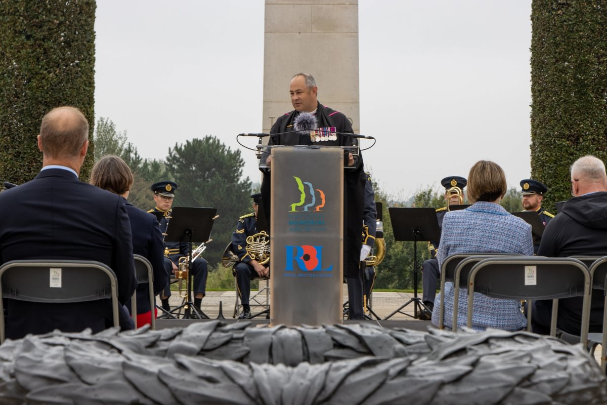 RBLgardens's tweet photo. Earlier today we hosted this year’s Dedication of Names Ceremony at the Arboretum, which pays tribute to fallen service personnel whose names have been added to the Armed Forces Memorial. #Remembrance https://t.co/gKi2TuDvGB