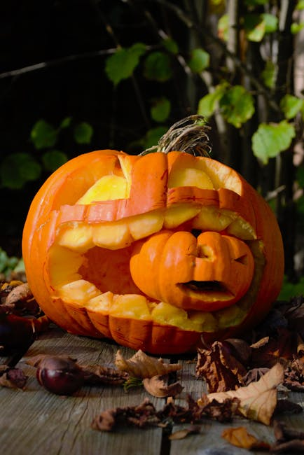 SouthernTideLLC's tweet photo. 🍂 Happy Fall, y’all! What’s your fave part of this season? Cooler weather, pumpkin carving, pumpkin spice lattes, or Halloween fun? Let us know! 🎃☕️ #FallVibes #SouthernTideMedia https://t.co/DsX0Ob1w9x