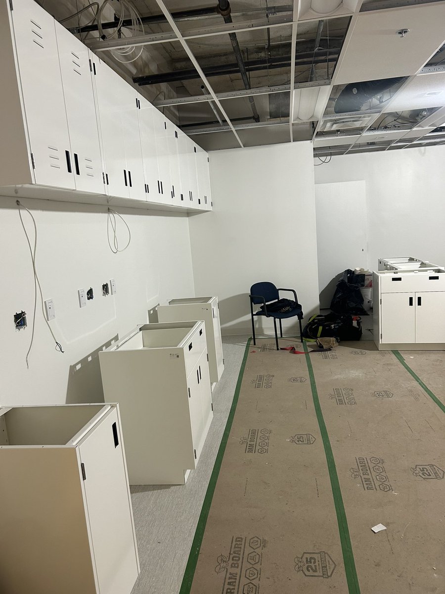 SerCresGar's tweet image. This is finally happening! #NewLab #EcoleOptometrie