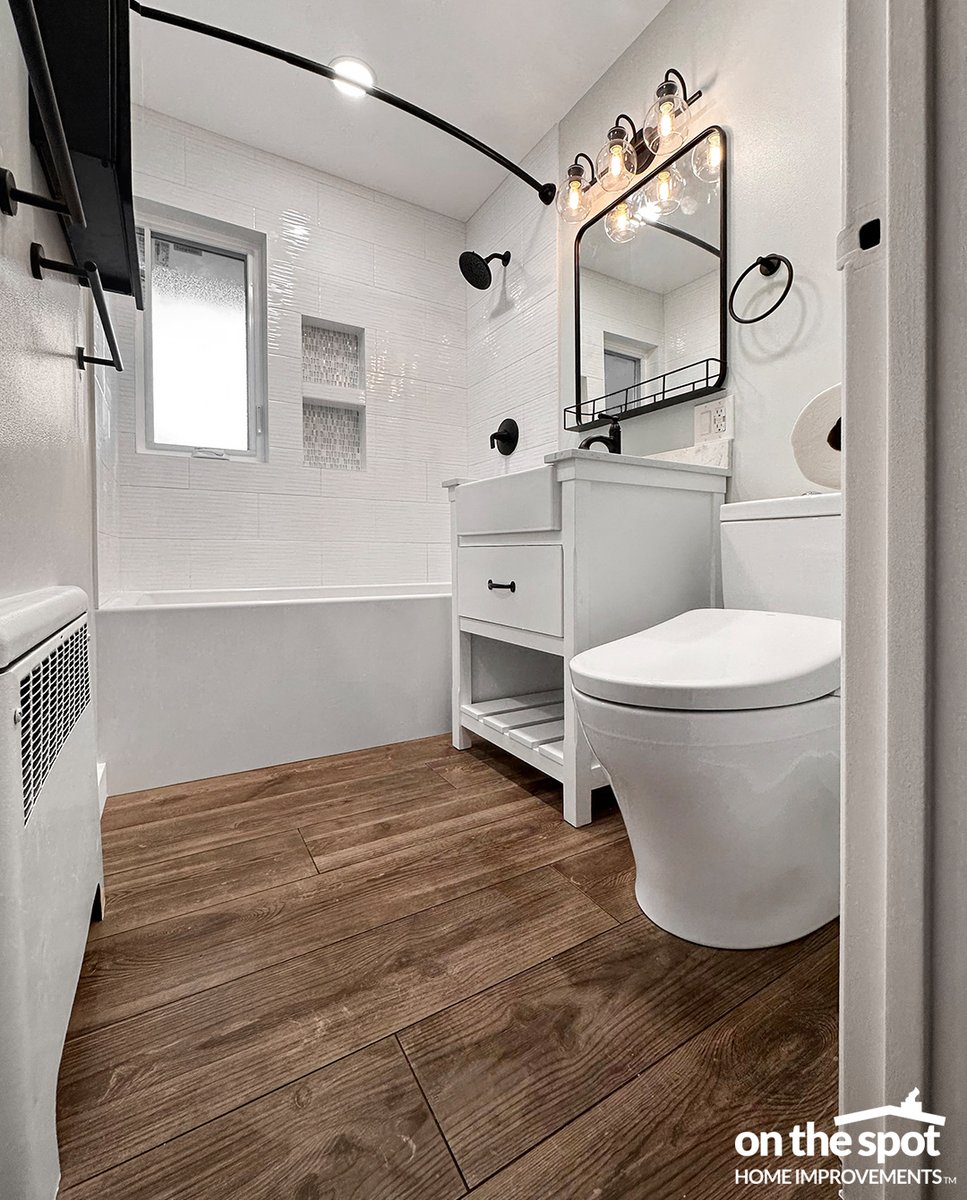 OnTheSpot_Home's tweet photo. Completed: Main Bathroom Remodel in Ridgewood, NJ! 

This 4'9" x 7' space has been transformed with a fresh demo, new fixtures, and a stunning tile installation. Contact us today to turn your renovation dreams into a stunning reality! https://t.co/I9fs7yPKov