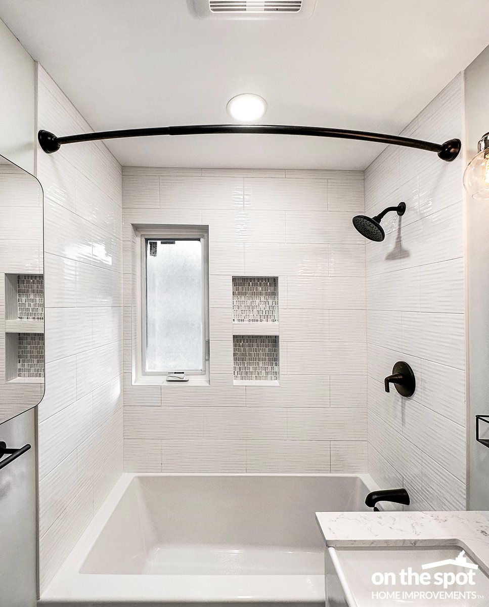 OnTheSpot_Home's tweet photo. Completed: Main Bathroom Remodel in Ridgewood, NJ! 

This 4'9" x 7' space has been transformed with a fresh demo, new fixtures, and a stunning tile installation. Contact us today to turn your renovation dreams into a stunning reality! https://t.co/I9fs7yPKov