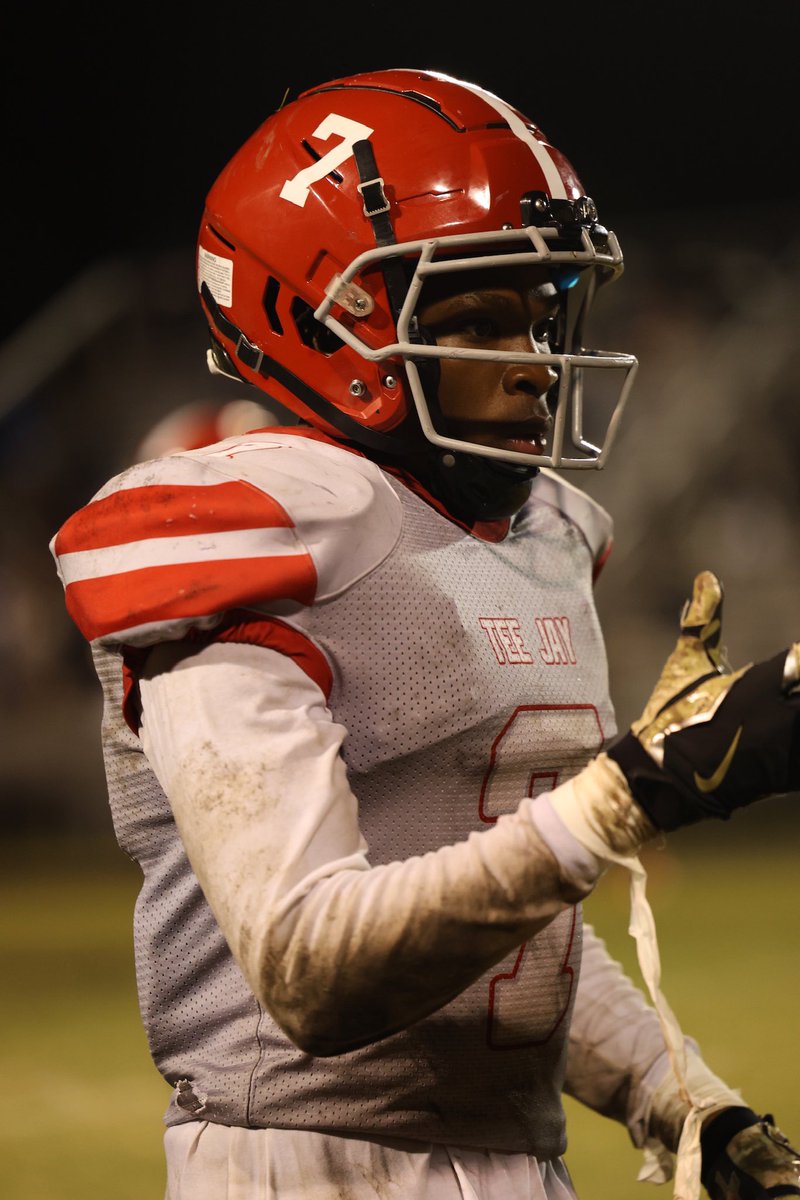 First 4 Games: 5’10 | 190 lbs | Ss/Olb | 4.375 Gpa|
🔴4-0
🔴23 Tackles
🔴4 TFL’s
🔴1 Rec Fumble
🔴Defense only allowed 12 points with 3 shutouts!
<a href="/VikingsTj/">TJ Vikings Football Recruiting</a> <a href="/MrBanks434/">Coach Banks🆘️</a> <a href="/VANextLevel/">Coach Eric Harris</a> <a href="/WillVapreps/">Will Vapreps Garlick</a> 
Film Soon!