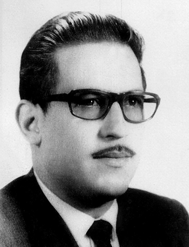 23 de septiembre de 1988.- Fallece en #Saltillo el Maestro Rubén Humberto Moreira Flores; promovió la implementación de los sistemas de cómputo en las Escuelas Normales de #Coahuila.