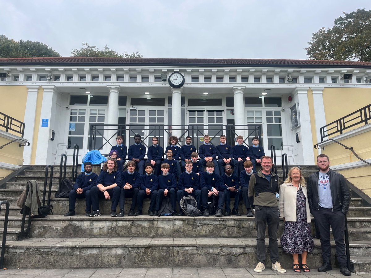 Moyle Park Chemistry (@moyleparkchem) on Twitter photo A fantastic day out for our TY’s <a href="/moylepark/">Moyle Park College</a> visiting <a href="/tcddublin/">Trinity College Dublin</a> . Special thanks to our past pupil Daragh Haughton who met us and shared his experiences of studying astrophysics and inspired us to always reach for our goals #Careers #Science #Goals A fantastic day out for our TY’s <a href="/moylepark/">Moyle Park College</a> visiting <a href="/tcddublin/">Trinity College Dublin</a> . Special thanks to our past pupil Daragh Haughton who met us and shared his experiences of studying astrophysics and inspired us to always reach for our goals #Careers #Science #Goals