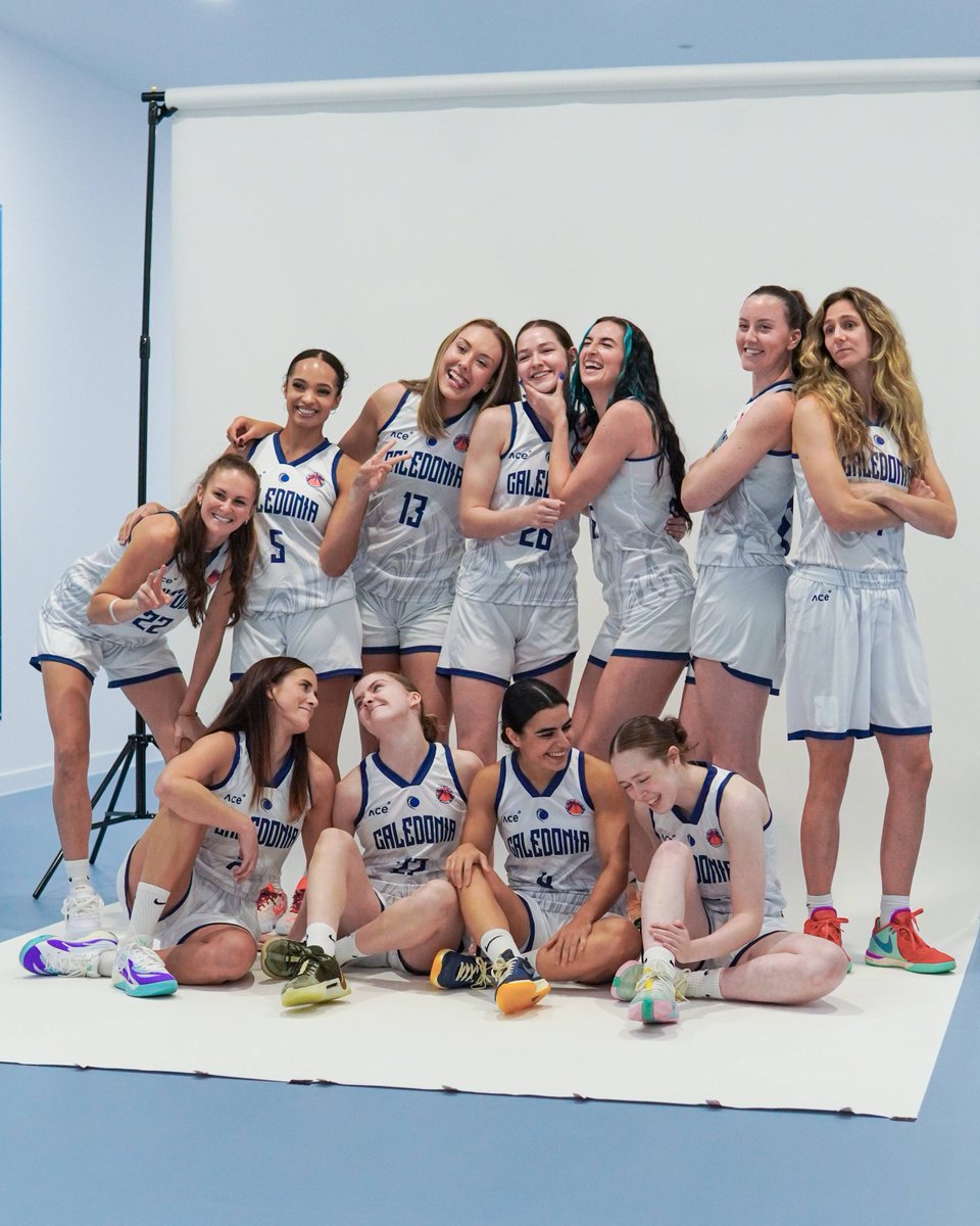 Cal_Gladiators's tweet photo. Smiles, swords and... shower caps? 😂

We had so much fun on our media day on Saturday! 📸🎥

🎟️Not long to go until our season openers now! Secure your tickets today via Fanbase!

A huge thank you to Odoom Brothers for capturing the content for the season ahead! 🤝 https://t.co/da334DgmDq