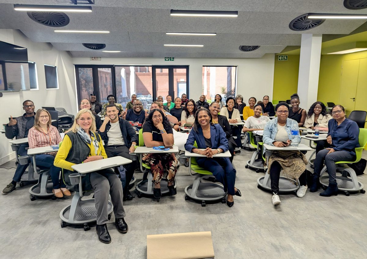 aneika's tweet image. I was honored to be selected as a Fulbright Specialist  w/@FulbrightPrgrm, of the @StateDept, at the University of Pretoria @Tukkies in South Africa. The experience was both profound and insightful and we had a very interesting time during this adventure. #WorldLearning