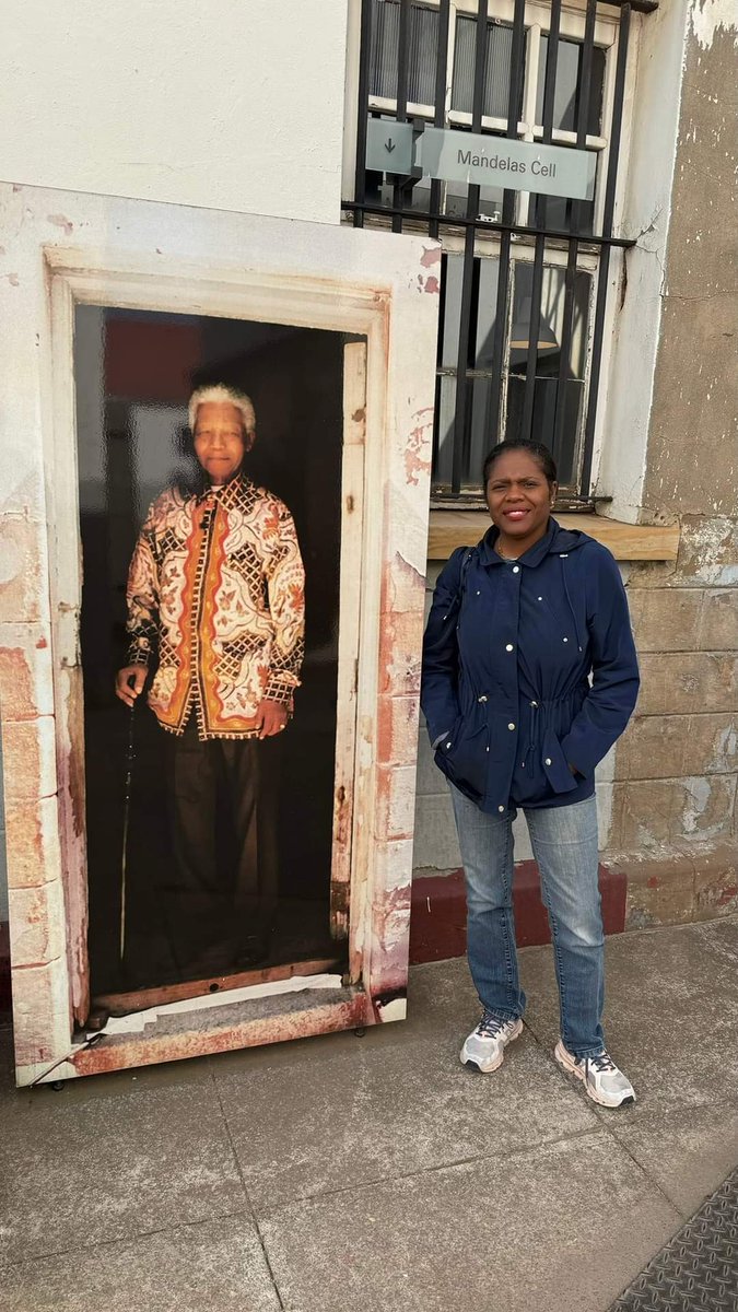 aneika's tweet image. I was honored to be selected as a Fulbright Specialist  w/@FulbrightPrgrm, of the @StateDept, at the University of Pretoria @Tukkies in South Africa. The experience was both profound and insightful and we had a very interesting time during this adventure. #WorldLearning