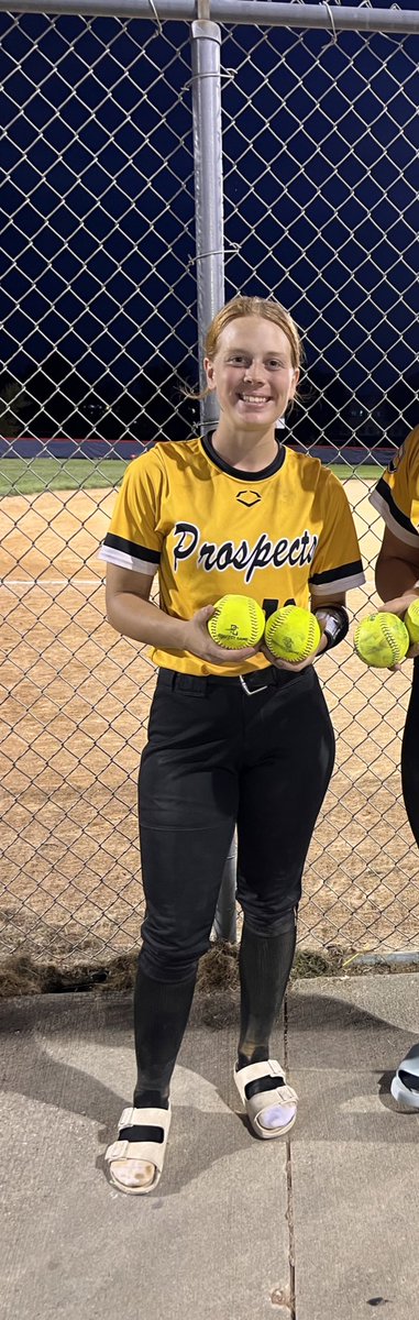 Kay was working for us on both sides of the ball last weekend! One of our Aces on the mound and a strong hitting performance as well. She also added 2 💣💣 This kid can play and that comes from the consistent work she puts in!
<a href="/KatelynKlever/">Katelyn Klever</a> <a href="/IAGoldProspects/">Iowa Gold Prospects 18U</a> <a href="/PG_Softball/">Perfect Game Softball</a>