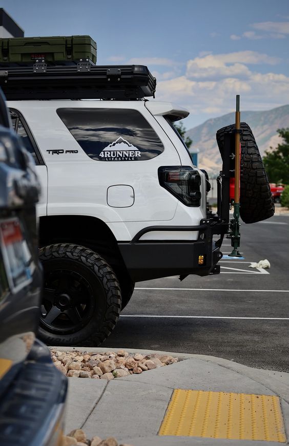 4Runnerusa's tweet photo. 4Runner Lifestyle Decal - BLACK (OVERSIZED 12x7) https://t.co/BQB2PlSW8z