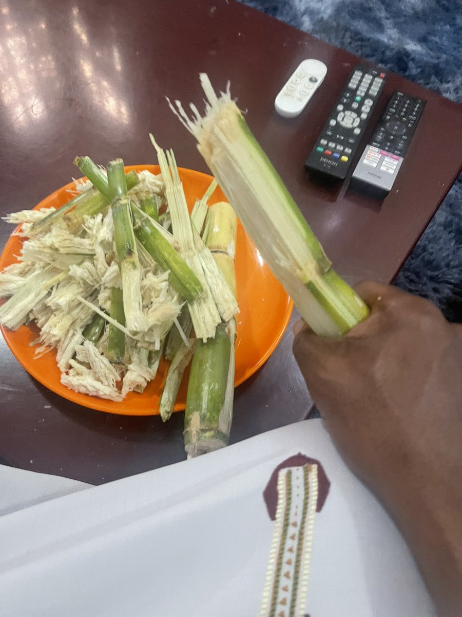 skaheru's tweet photo. You delayed #SnackTimeUG has ended for today! https://t.co/o8NTIJDdSp