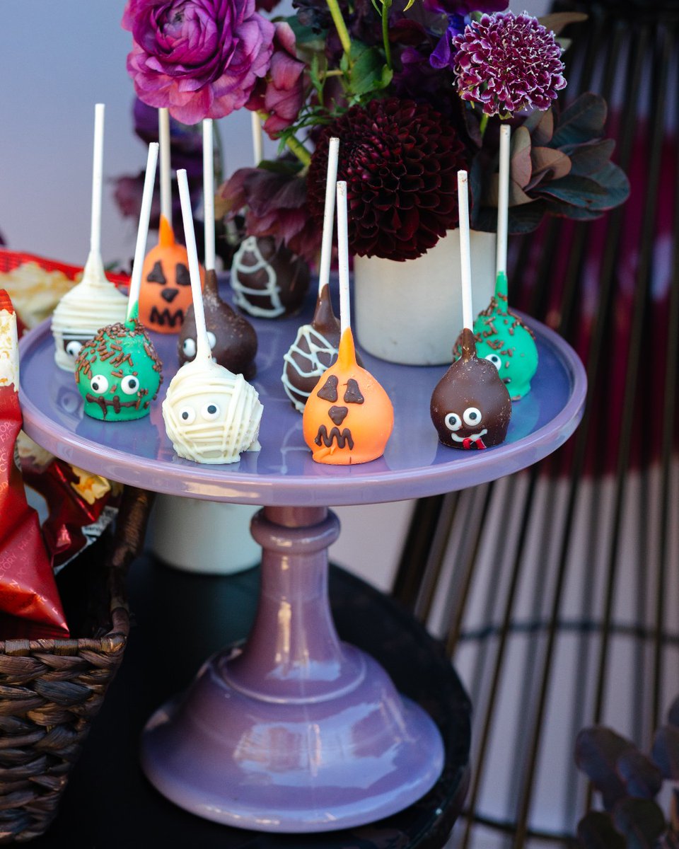 BOO 👻 

Sorry to scare you! Just wanted to let you know our Halloween gifts are available now: bit.ly/3ZpLnLK