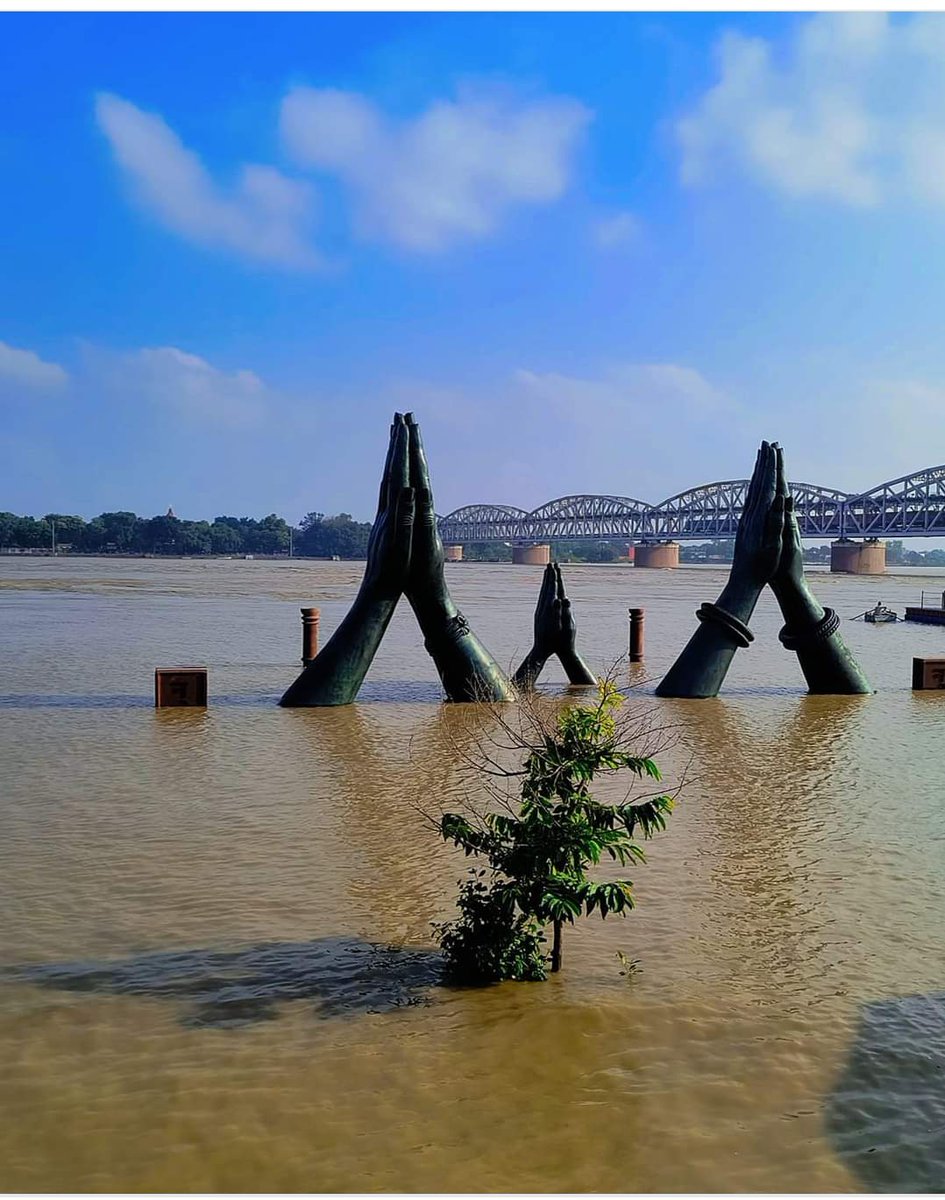 Namo Ghat of Banaras which is known for its grandeur is completely submerged at this time.