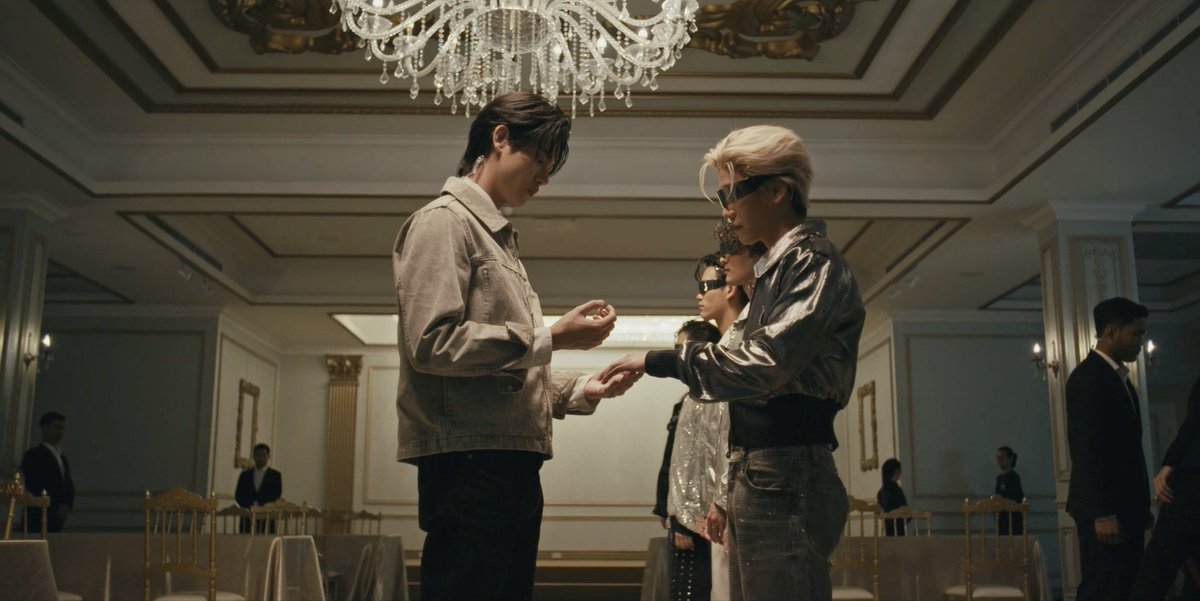 TheoryofYinWar's tweet photo. ห๊าาาาาาาาาาาาาาาาาาาาา

EP3 U STEAL MY HEART
#JACKANDJOKEREP3 https://t.co/7XzI09wGsL