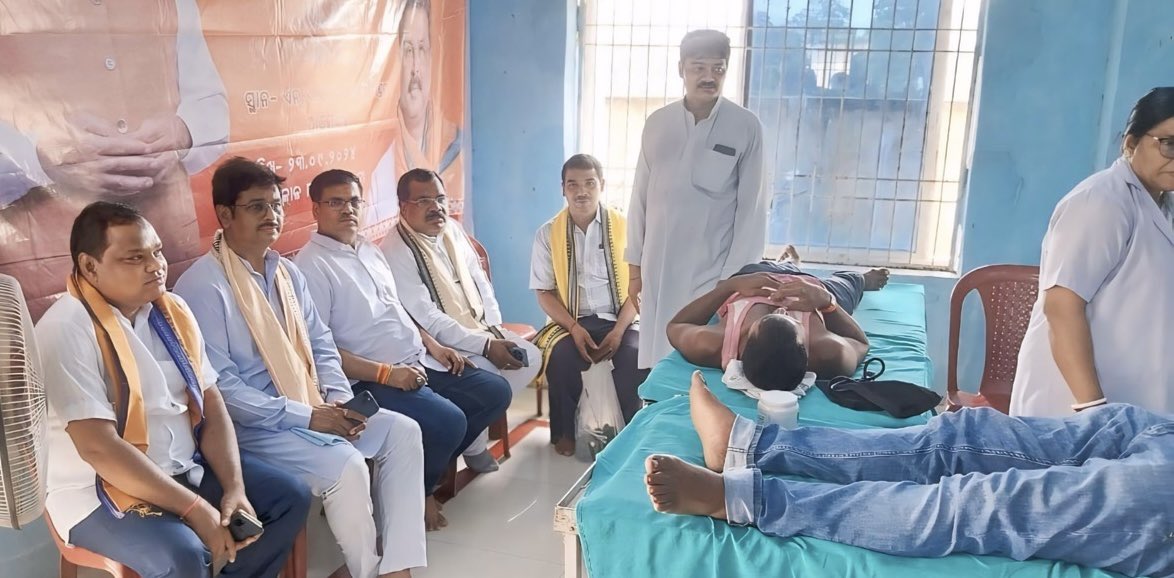 DeoParesh's tweet photo. Participated in the Blood Camp with our Karyakartas at NAC Athmallik, a noble work to save lives of the needy.@narendramodi @dpradhanbjp @AmitShah @BJP4Alk https://t.co/IGIXPBXCuE