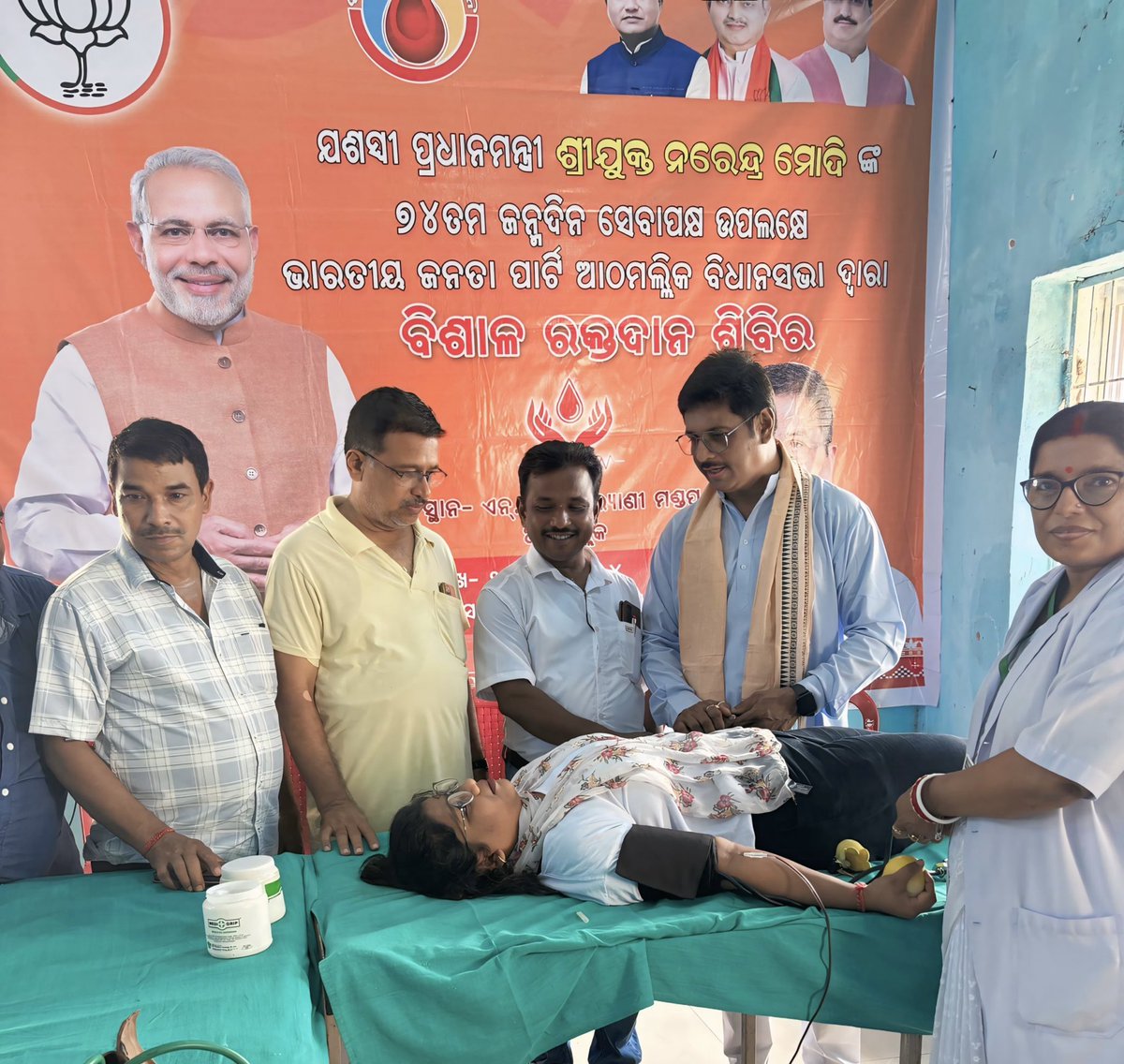 DeoParesh's tweet photo. Participated in the Blood Camp with our Karyakartas at NAC Athmallik, a noble work to save lives of the needy.@narendramodi @dpradhanbjp @AmitShah @BJP4Alk https://t.co/IGIXPBXCuE