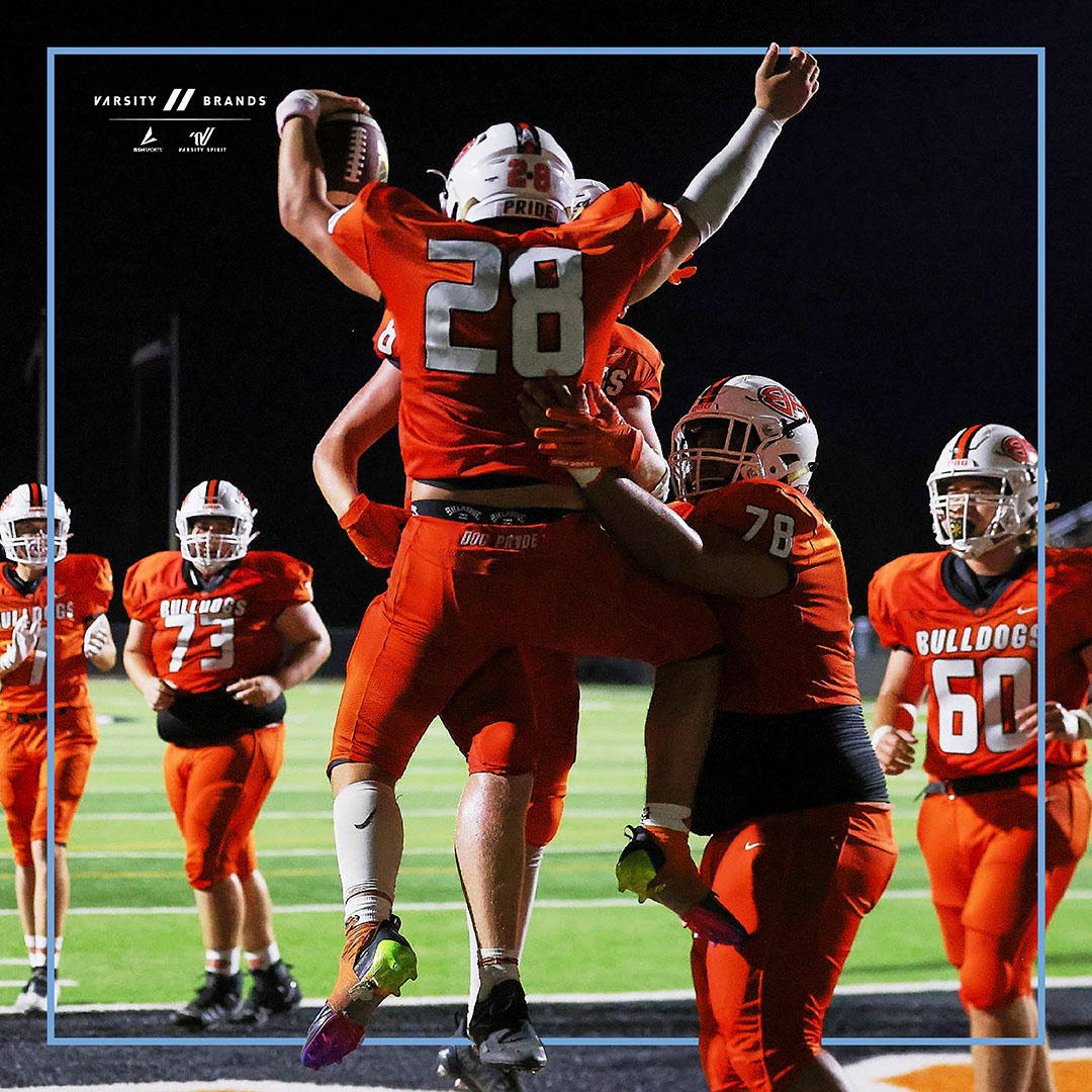 varsitybrands's tweet photo. The benefits of extracurriculars extend beyond grades! When students dive into sports and activities, they’re not just scoring points—they’re building relationships. 

Engaging in these different environments fosters respect and inclusion, making students feel more accepted! https://t.co/R7wq4mbcOL