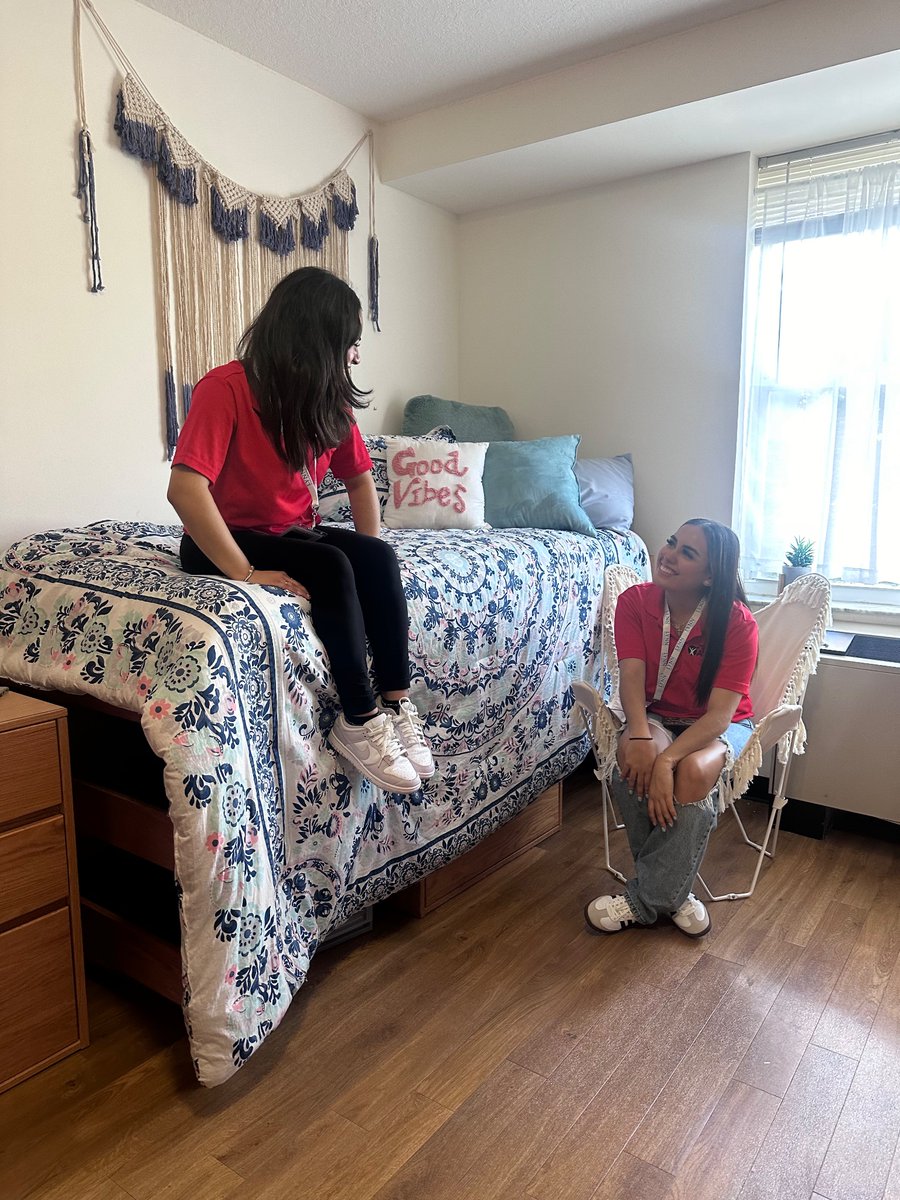 SeedeenNihara's tweet image. College Tour @LynnUniversity for the AVID 4 ( seniors ) .
#collegelooksgoodonyou
#collegeispossible 
#whatwillyouimpact
#AVIDIMPACT