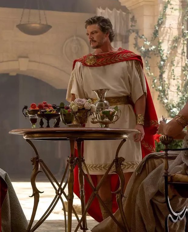 pedro pascal’s hand tattoo 🎯 tweet media