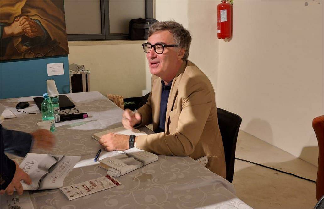 FDipalo's tweet photo. Conclusa la 1^ kermesse letteraria “Dialoghi nella Murgia” https://t.co/WMIfqOqV8x https://t.co/jes6tckf0y