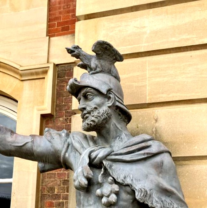 Dragons of London tweet media