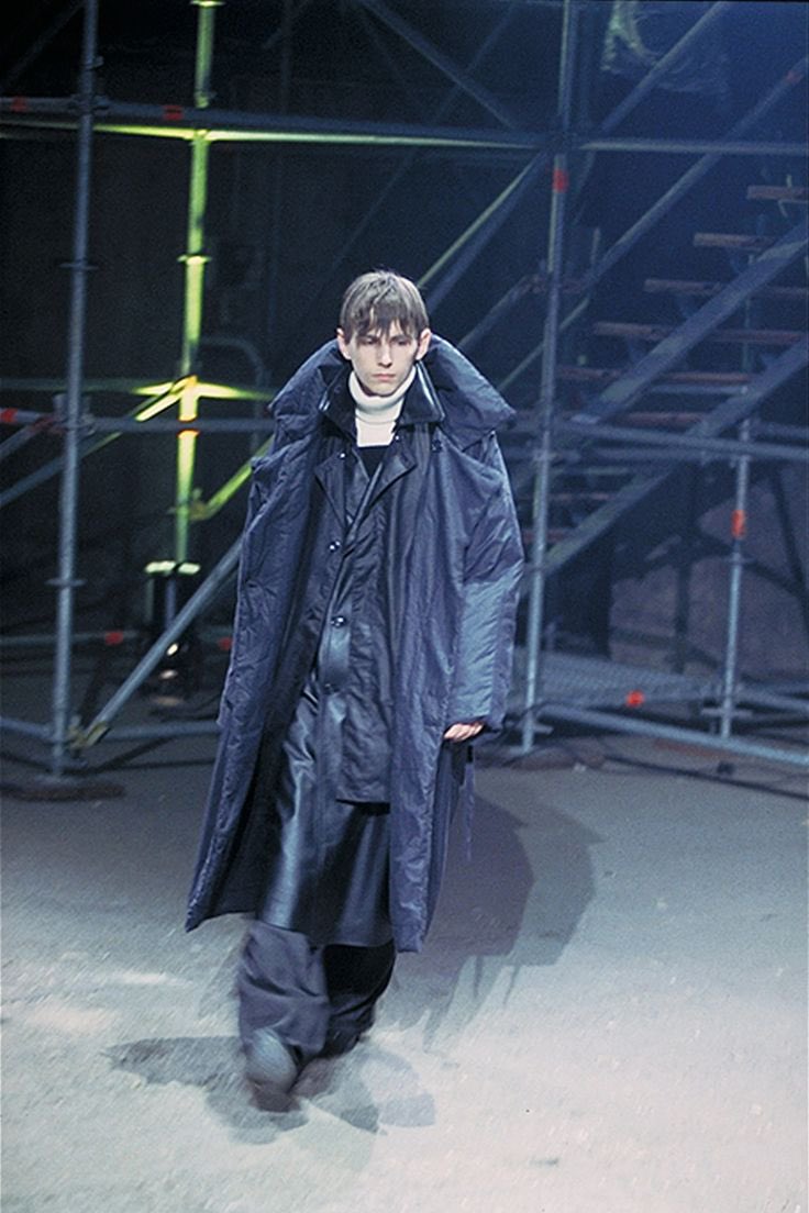 Raf Simons
Fall 2001