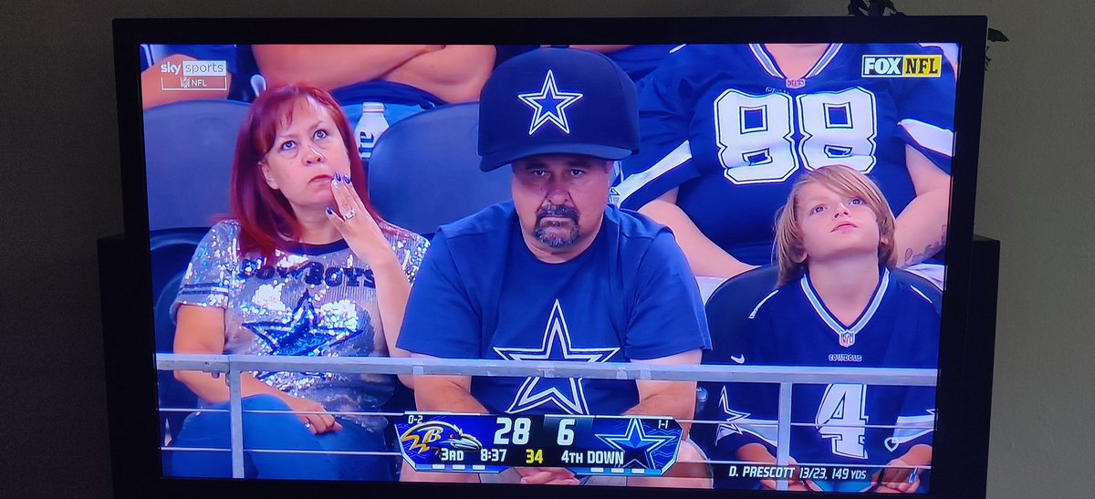 Watching the highlights of @ravens at <a href="/dallascowboys/">Dallas Cowboys</a> and this face just sums up how bad Dallas are #NFL