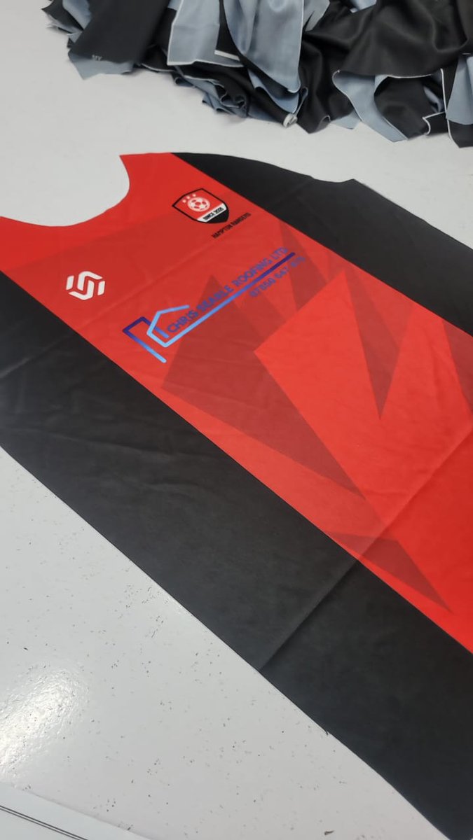 Kit Creators 

Driven by ambition and aggressive pricing, we elevate your game with luxury custom apparel, ready to disrupt the market   

Here we come!