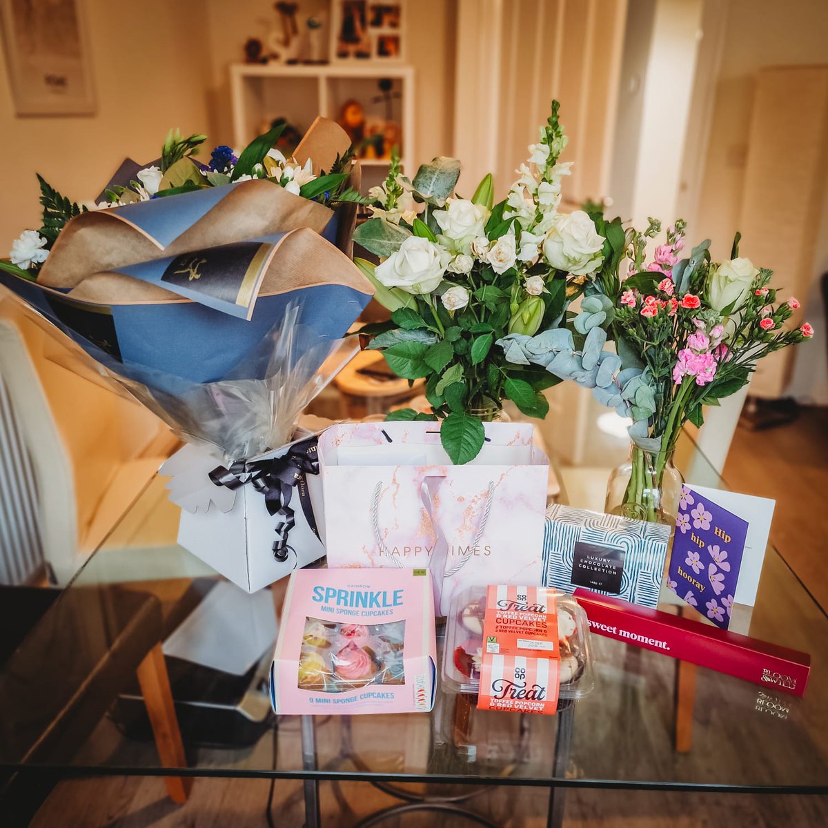 Laura Stevens tweet media