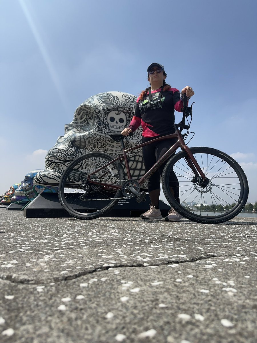 En el #DíaMundialSinAuto, no esperamos que te bajes del auto particular, pero si esperamos crearte la semillita de usar otros modos para transportarte: caminar, carpool, transporte público, transporte masivo, bici, triciclo, etc.