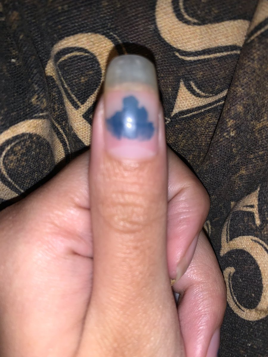 ciphrtology's tweet photo. why is my nail polish shaped like ford coming out of the portal AM I THE ONLY ONE WHO SEES IT https://t.co/VfdeOusdBx
