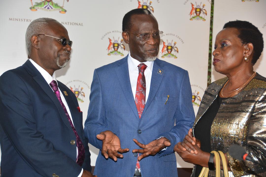 DrNambatyaGrace's tweet photo. 1/2
Earlier today, I addressed the media at the @UgandaMediaCent, about the upcoming Africa Traditional Medicine Day conference set for 10th October 2024. Though traditionally celebrated on 31st August, this year’s event will bring stakeholders together to discuss.. https://t.co/j8JIJ5CbKt