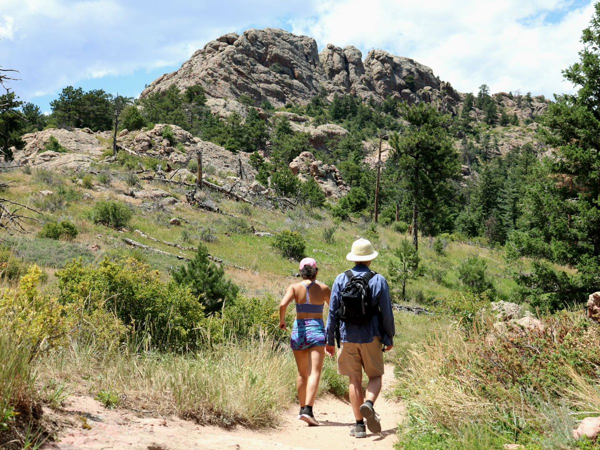 #FortCollins is the perfect place to make your basecamp for discovering spectacular outdoor scenery. ⛰️ Click here for the best hiking trails: bit.ly/3MNwj2X #OpenSpacesCreateOpenMinds #AlwaysOutside 💚
 
📍: Horsetooth Rock
📸: @millie_and_jordan