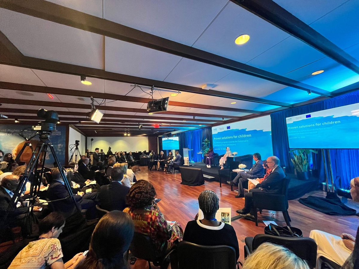 SaniaNishtar's tweet photo. Inspired to join @UNICEF’s #UNGA79 high-level dialogue on proven solutions for children. Every child deserves a life free from disease. Every child has the right to be vaccinated. @Unicefchief, #MoniqueNsanzabaganwa, @dubravkasuica, @MadinaJubilate, @wdiaspi, @NielsAnnen, @Malala, #TamiloreOmojol @askelton_CCL, @rosadelauro, #YolandaGrace.