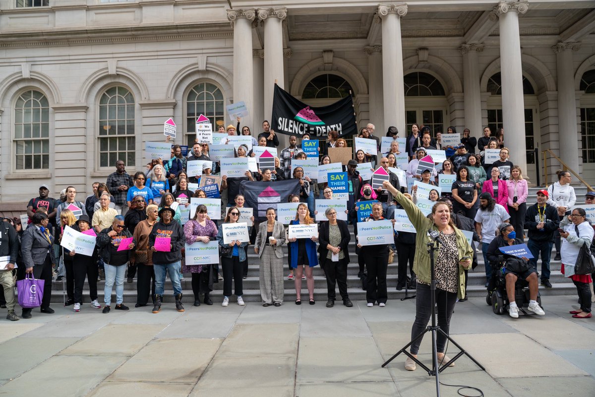 Women's Community Justice Association (@womenscja) on Twitter photo WCJA was proud to stand in solidarity with our allies at the #PeersNotPolice rally before the <a href="/NYCCouncil/">New York City Council</a> hearing on B-HEARD. The message was simple: We need Peers showing up during a mental health crisis not police. WCJA was proud to stand in solidarity with our allies at the #PeersNotPolice rally before the <a href="/NYCCouncil/">New York City Council</a> hearing on B-HEARD. The message was simple: We need Peers showing up during a mental health crisis not police.