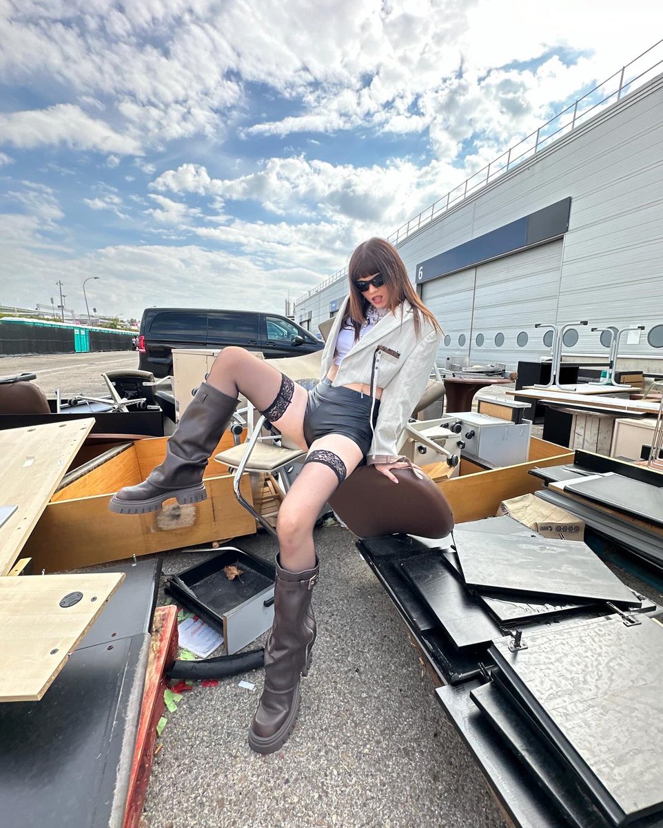 RR - sweet&sour OUT tweet media