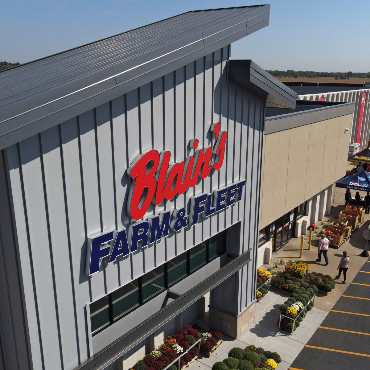 Blain's Farm & Fleet tweet media