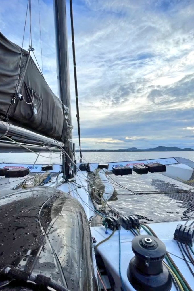 UltimBoat's tweet photo. #Ultime #MOD70 #Multi70 #Convoyage
Limosa a quitté La Seyne sur Mer, direction Monaco. Visiblement escale au large de Beaulieu sur Mer. https://t.co/JSGZB6sOvw