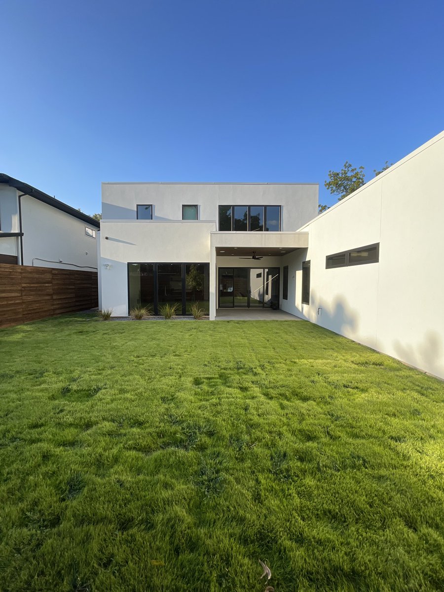 eric__nwankwo7's tweet photo. POV: You found your dream home in Dallas ✨ https://t.co/UWWAbBeTtF