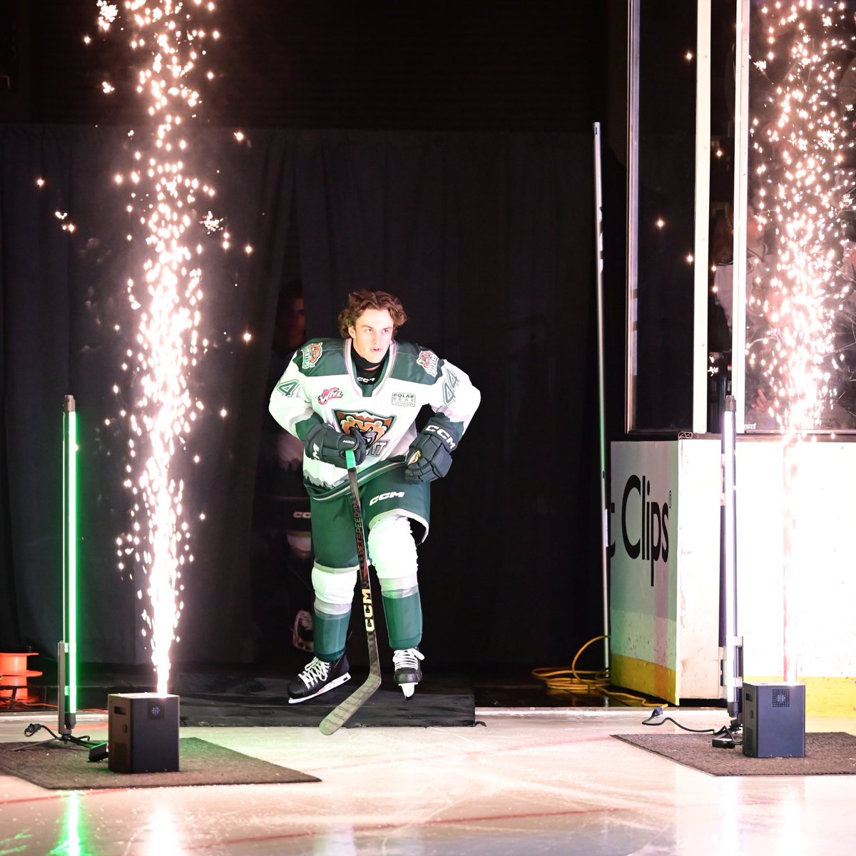 WHLsilvertips's tweet photo. Shoutout to two more WHL debuts Saturday, Kaeson Fisher and Nolan Chastko!

#ForEverett https://t.co/mmWaFaXwFn