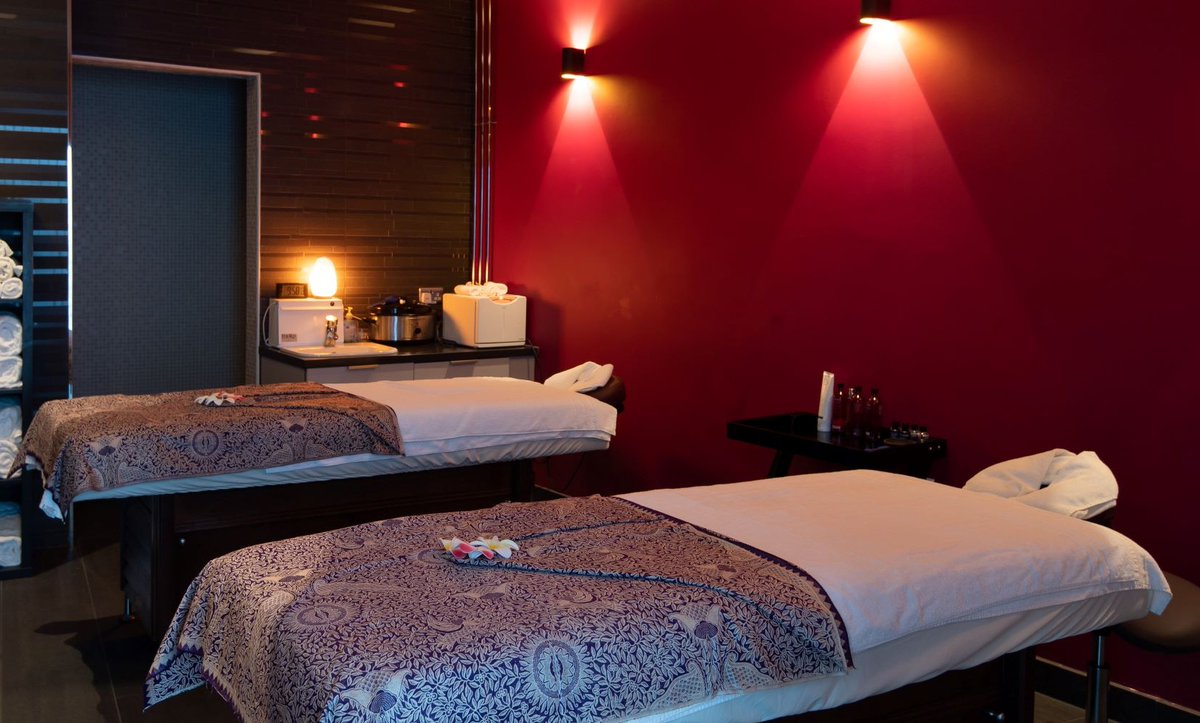 We're #HIRING at Mana Spa | Spa Therapists 😌

📖 Provide outstanding and professional customer service
💆‍♂️ Deliver bespoke customised treatments
📝 Complete spa bookings
🧴 Maintain excellent product knowledge

📆 Closes:  Tue 8 Oct 2024

Apply now:
ow.ly/IisY50TtgpK