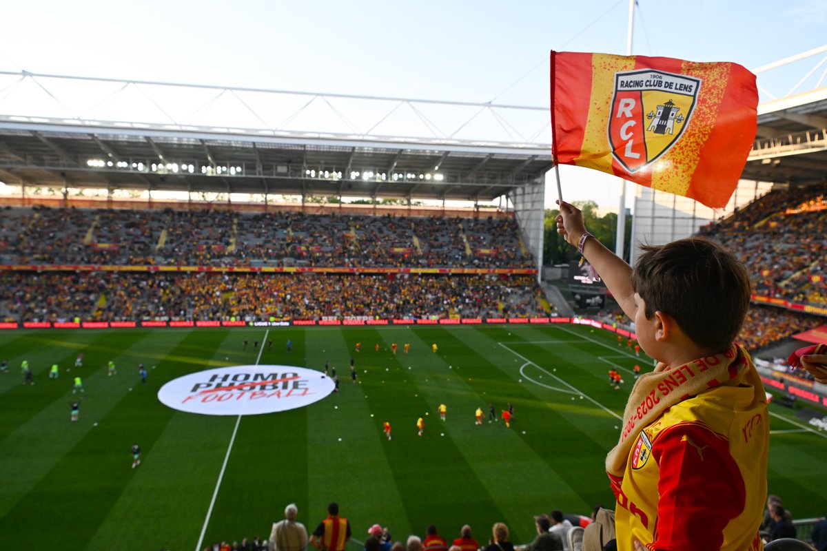pasdecalais62's tweet image. #CONCOURS ⚽️🎁 Le Département, partenaire officiel du @RCLens, vous invite au match #RCL/Nice ce 29/9 ! Pour participer, taguez deux personnes en commentaires 📝 N'hésitez pas à suivre @pasdecalais62 et à RT ! Fin du concours : 26 septembre, 8h🍀 Rés. + 18 ans