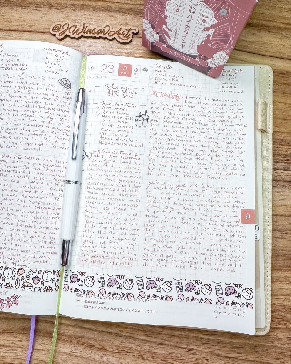 jwinsorart's tweet photo. Sunday and Monday daily spread.
📜 @hobonichi_techo cousin planner 
#planning #journals #hobonichi #hobonichitecho #hobonichicousin #hobonichiavec #plannerstickers #plannerspread #planneraddict #bulletjournal #bujo #journaling #journal #planner https://t.co/TBbwCAJ08L