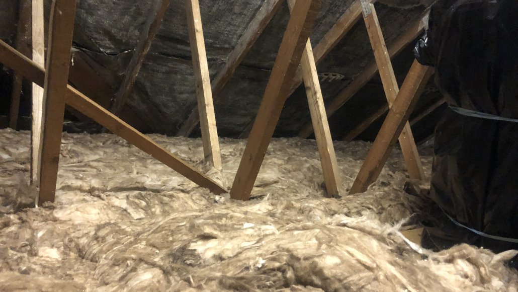 GoingPostalBlog's tweet photo. Lofty Ambitions by John Booth - https://t.co/YuM4UjmVJ2
#BurningMoney #LoftInsulation #SprayFoam #SprayFoamRemoval https://t.co/eTaGZDIc6h
